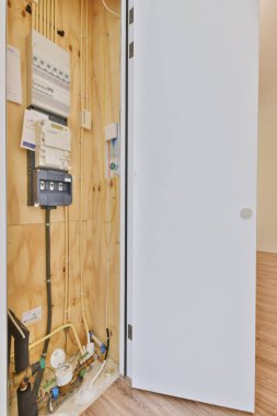 Bir elektrik paneli