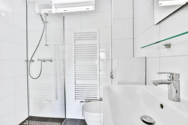 Elegantní design koupelny — Stock fotografie