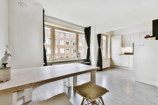 Moderne eetkamer — Stockfoto