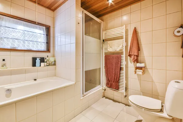 An elegant bathroom — Stock Photo, Image