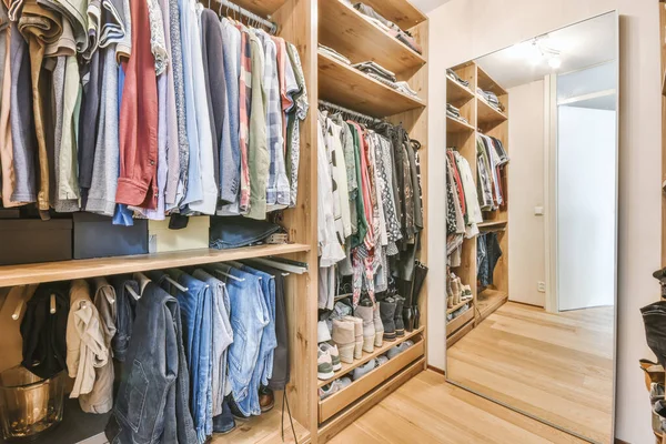 Handige kleedkamer — Stockfoto