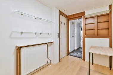 İnanılmaz küçük bir oda.