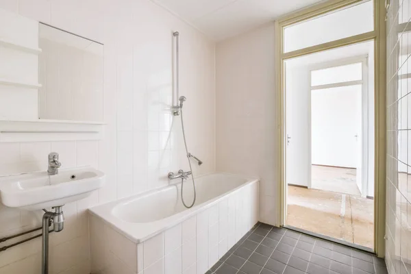 Luxury bathroom interior — Stock Photo, Image