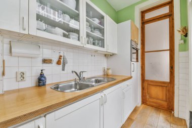 Bir mutfağın içi.