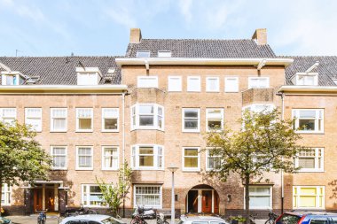 Binaları olan yerleşim alanı