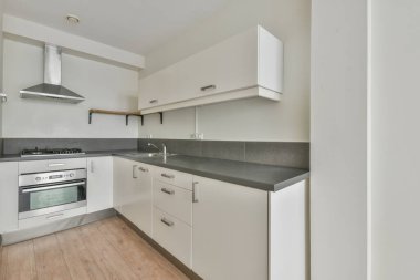 Geniş lüks mutfak.