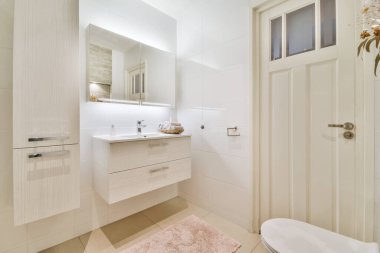 Büyük kare aydınlatma aynası