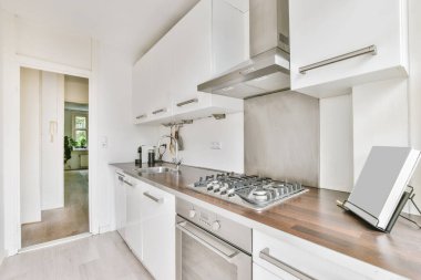 Ahşap atölyeli üstün mutfak tasarımı