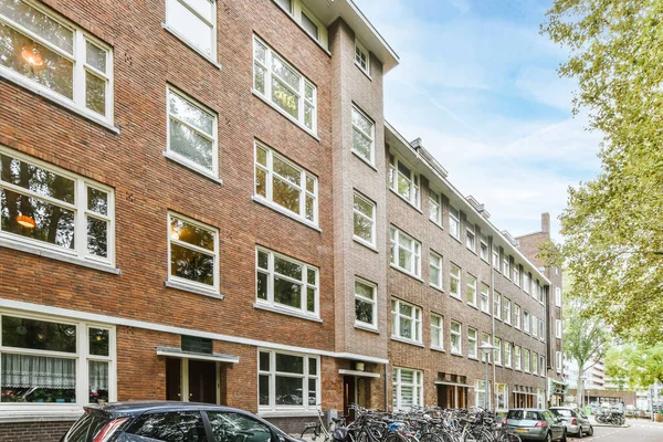 Binaları olan yerleşim alanı