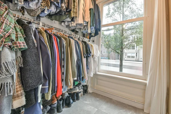 Kleine gezellige kleedkamer — Stockfoto