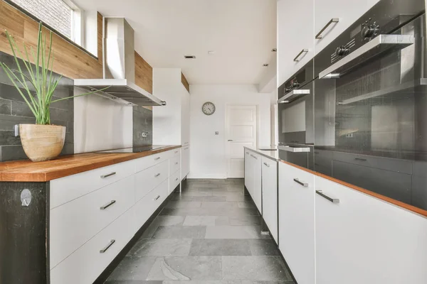 Beautiful kitchen design — Stock Photo, Image