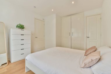 Işık yatak odası iç