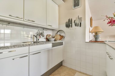 Güzel bir mutfağın içi.