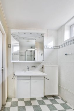 Beyaz banyo tasarımı