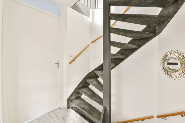 Luxury staircase hall of special design — Zdjęcie stockowe