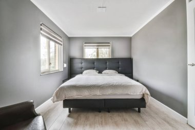 Parlak yatak odası tasarımı