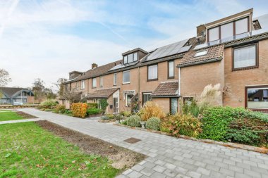 İkamet binası cephesi