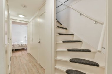 Lüks merdiven salonu.