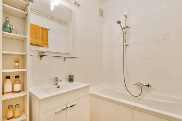 Stijlvolle badkamer ontwerp — Stockfoto