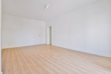 Modern bir evin iç tasarımı.