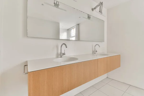 Stilvolles Badezimmer-Design — Stockfoto