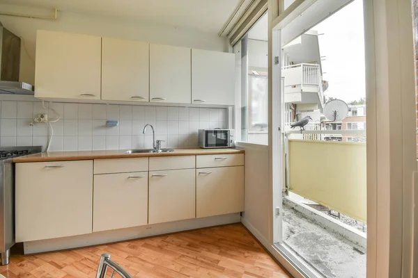 Kitchen in modern apartment — Stock Photo, Image