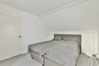 Beyaz modern yatak odası