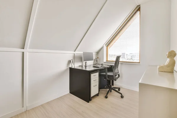 Przytulny pokój biurowy — Zdjęcie stockowe
