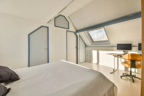아름다운 침실 디자인 — 스톡 사진