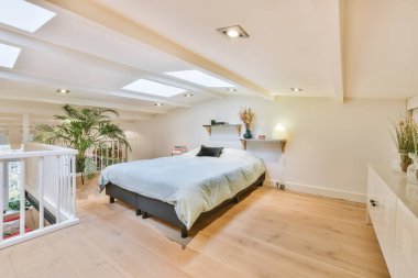 Parlak yatak odası tasarımı