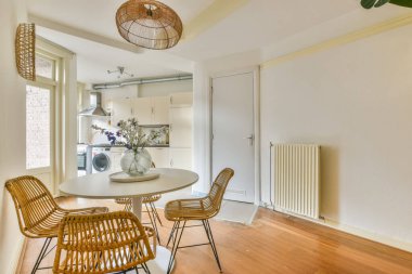 Mutfak ve yemek alanlarının birleşimi.