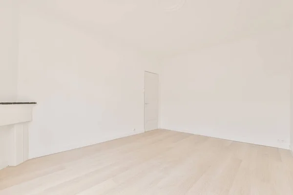 Przytulny pokój w nowoczesnym domu — Zdjęcie stockowe