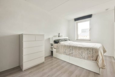 Geniş, küçük yatak odası