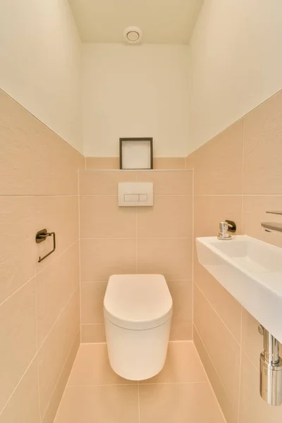 Interiören i toaletten — Stockfoto