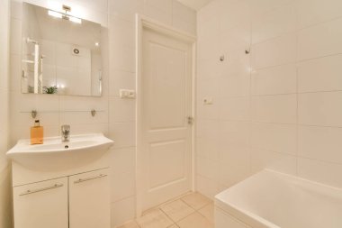 Sıcak bir banyonun içi.