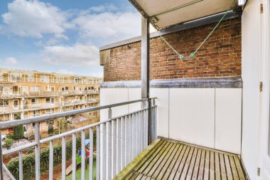 Beton döşemeli balkon manzarası