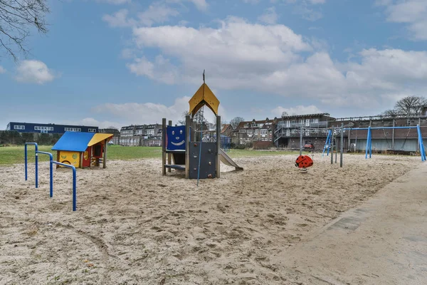 Parque infantil para crianças — Fotografia de Stock