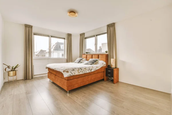 Uitzicht op minimale slaapkamer — Stockfoto