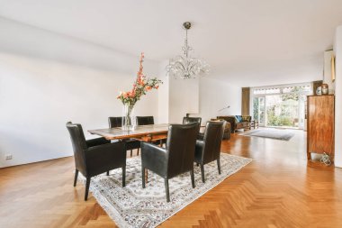 Bir stüdyo dairenin içi.