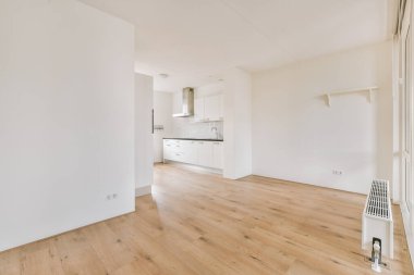 Geniş, iyi donanımlı bir mutfak.