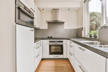 Modern apartmanda iç mekan dardır.