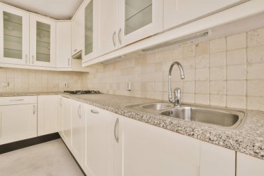 Parlak ve modern mutfak tasarımı