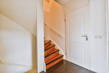 Lüks merdiven salonu.