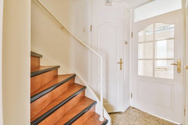 Lüks merdiven salonu.