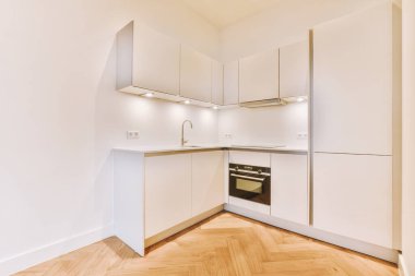 Bir mutfağın içi.