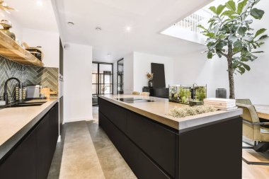 Bir mutfağın içi.