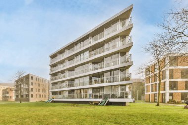 Beş katlı dairenin dış görünüşü