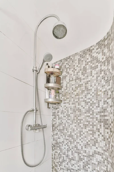 Shower Faucet Hanging White Tiled Wall Shelf Toiletries Bright Washroom — Stock Photo, Image