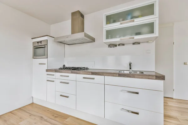 Interieur Einer Küche Minimalistischen Stil Mit Einfachen Schränken Und Modernen — Stockfoto