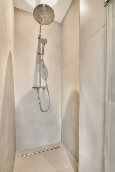 Contemporary Bathroom Bathtub Glass Shower Cabin Light Beige Tile White — Fotografia de Stock